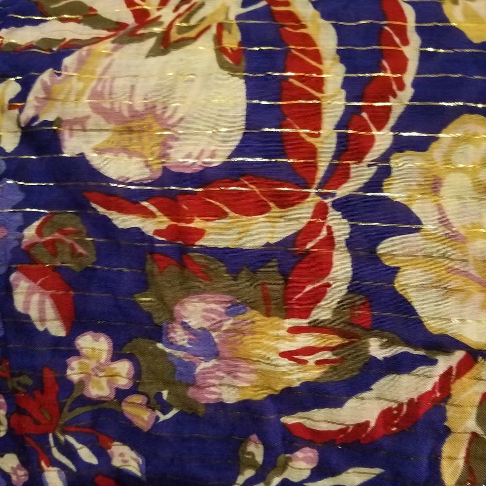 Scarve - Picture 3 of 4